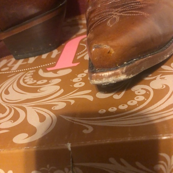 Womens Justin Boots for Sale. Size: 11. One scuff on toe but barely noticeable - Picture 6 of 6